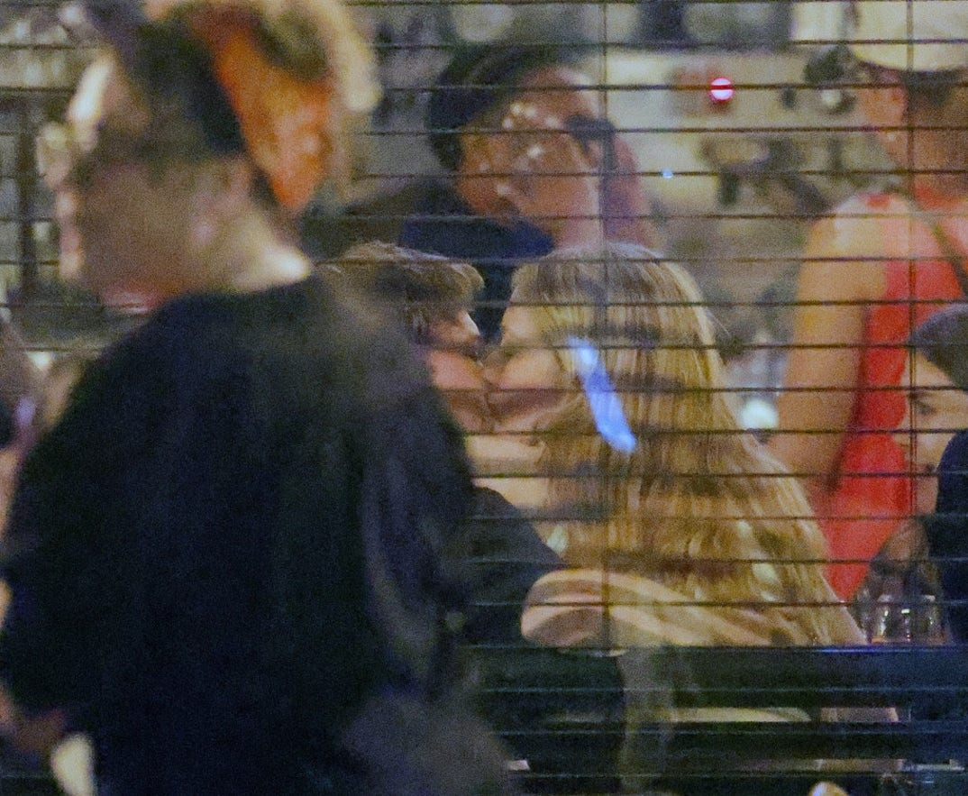 Joe Alwyn Sarah Pidgeon Date Night NYC 5