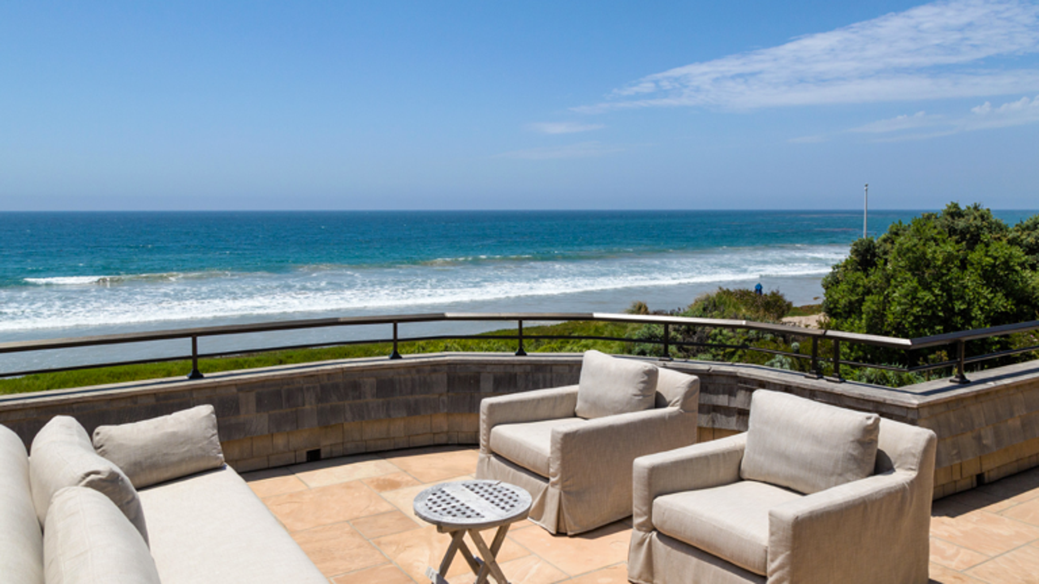 Steven Spielberg's Malibu Home -- $OLD!