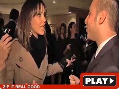 Jessica Alba: Click to watch