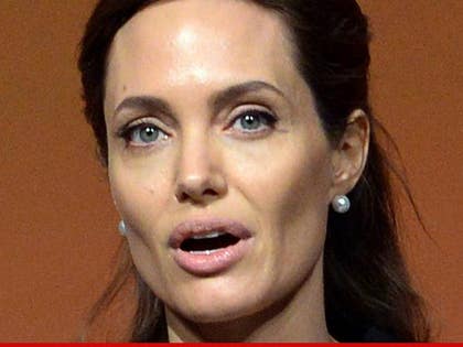 0323-angelina-jolie-01