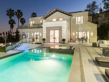 0823-rihanna-house-hollywood-hills-inside-photos-primary