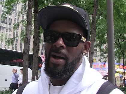 0225-rkelly-tmz-01