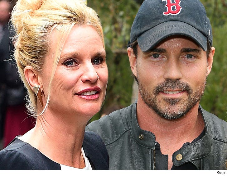 Nicollette Sheridan's Divorce with Denise Richard's BF Finalized :: 0821-nicolette-sheridan-aaron-phypers-getty02-3