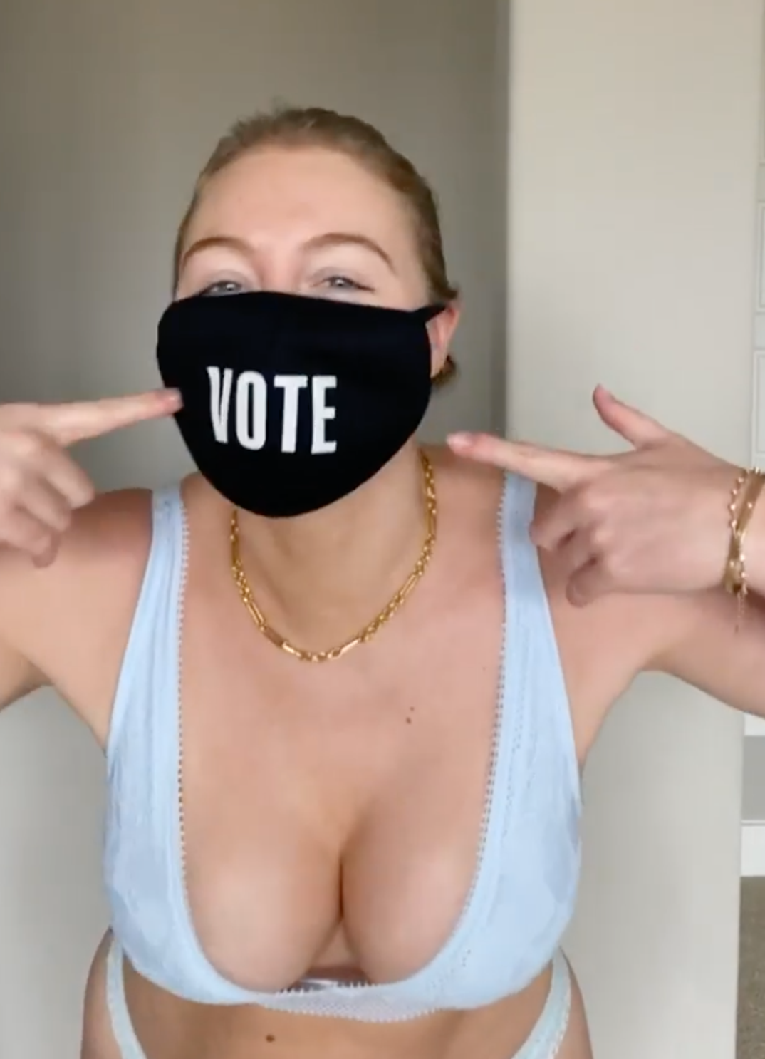 Iskra Lawrence