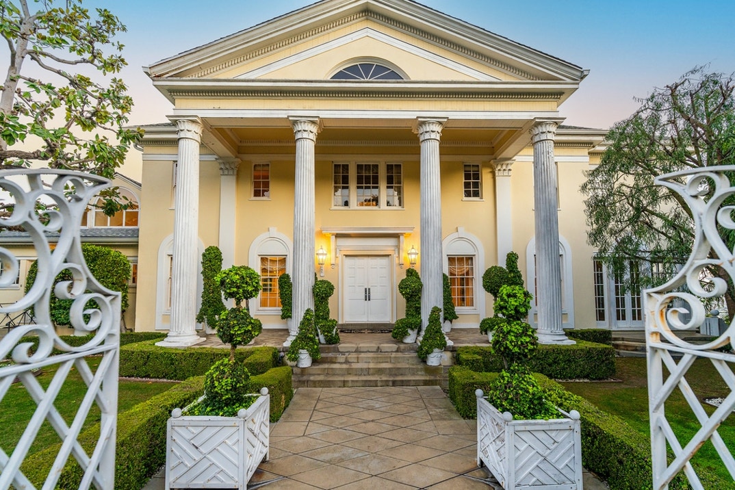 Richard Simmons Hollywood Hills New Photos 2