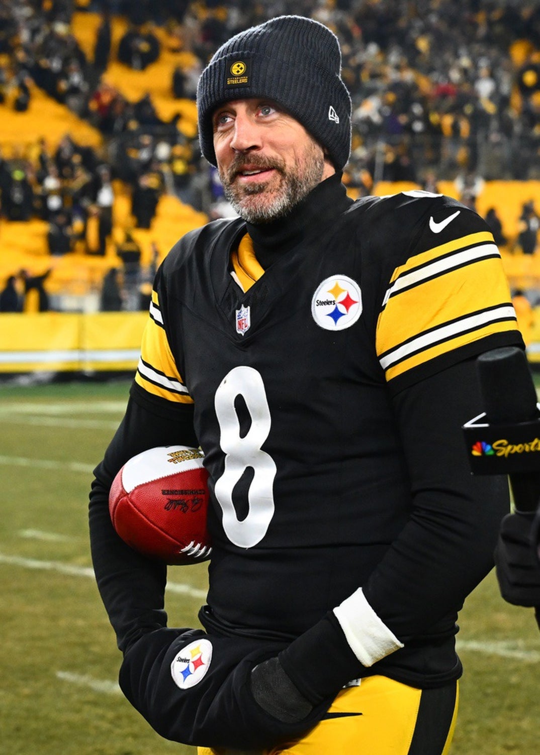 Aaron Rodgers On The Field 5