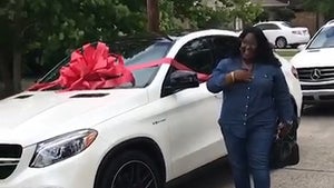 Leonard Fournette Buys Mom New Car, Here's Your Mercedes!