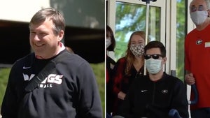 Kirby Smart Cheers On UGA Staffer At Hospital Who Nearly Died From COVID-19
