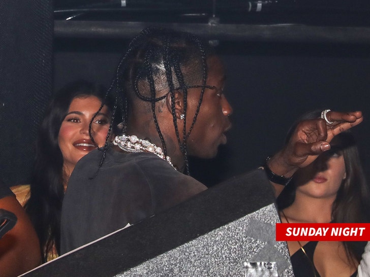 0503-kylie jenner travis scott bday LIV shutterstock