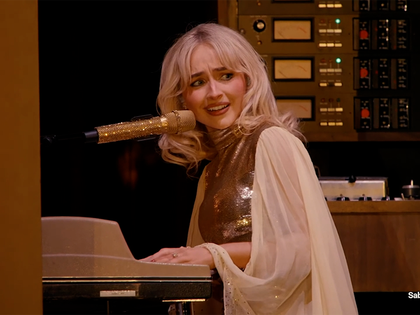 041126_sabrina_carpenter_yodel_primary