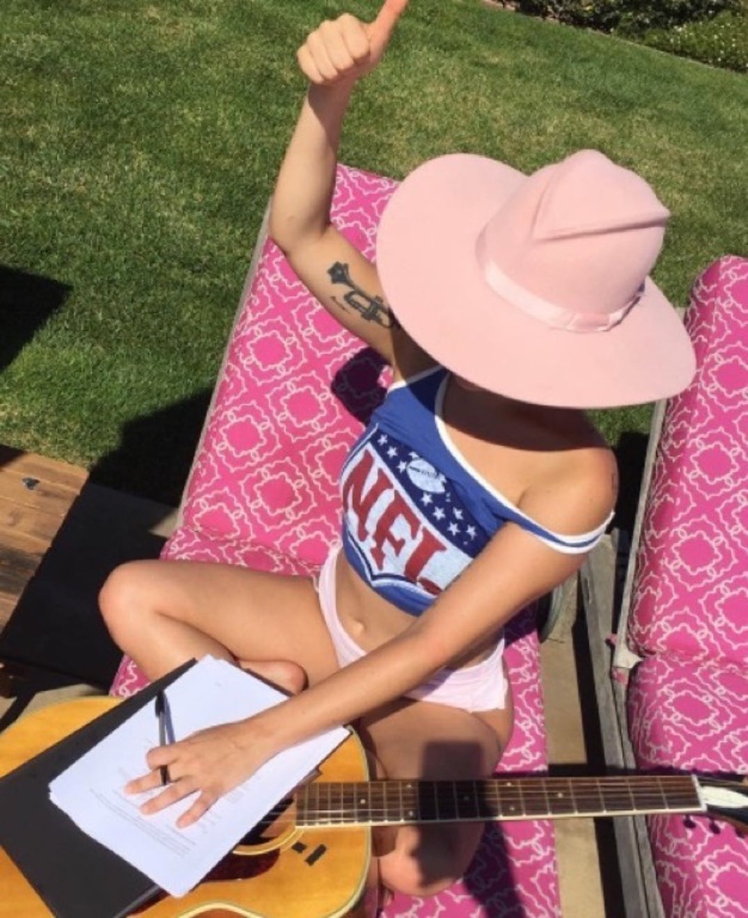 0328_lady_gaga_hot_26