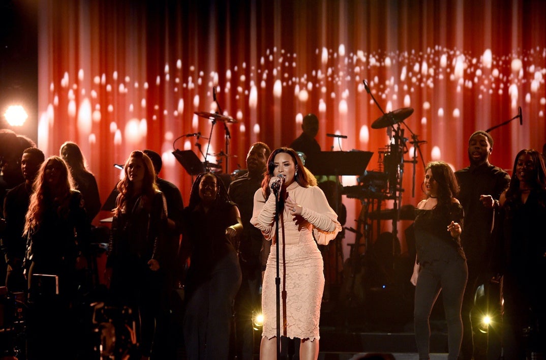 demi_performance_pics_12