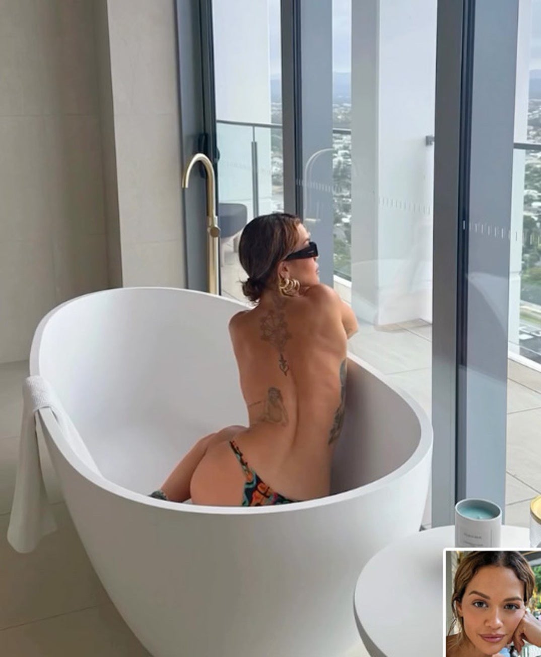 Stars In The Tub -- Soak Up The Bathing Beauties