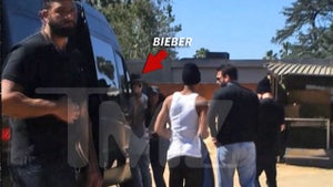 Justin Bieber -- Flips Over Pics at Stable ... Y'All Better Gitalong, Bitch! [VIDEO]