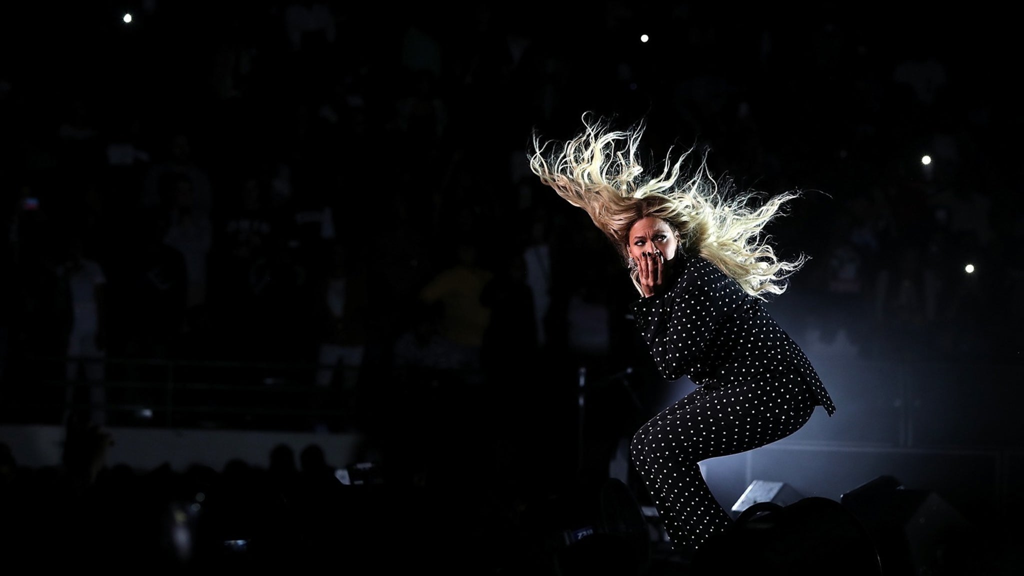 Jay Z & Beyonce -- Get Out The Vote Concert