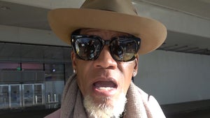 D.L. Hughley Says Kanye Would Be in Conservatorship If He Were a Woman
