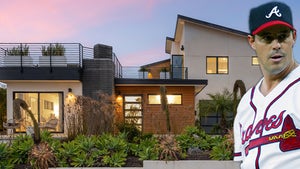 0130-Greg-Maddux-San-Diego-Home-PRIMARY