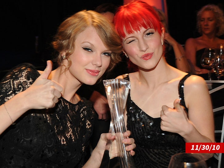 Hayley Williams y Taylor Swift