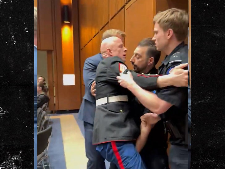 capitale-manifestante-espulso-1