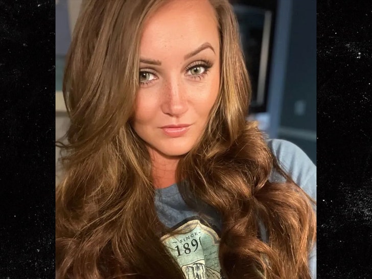 Elena Moore faecbook 1
