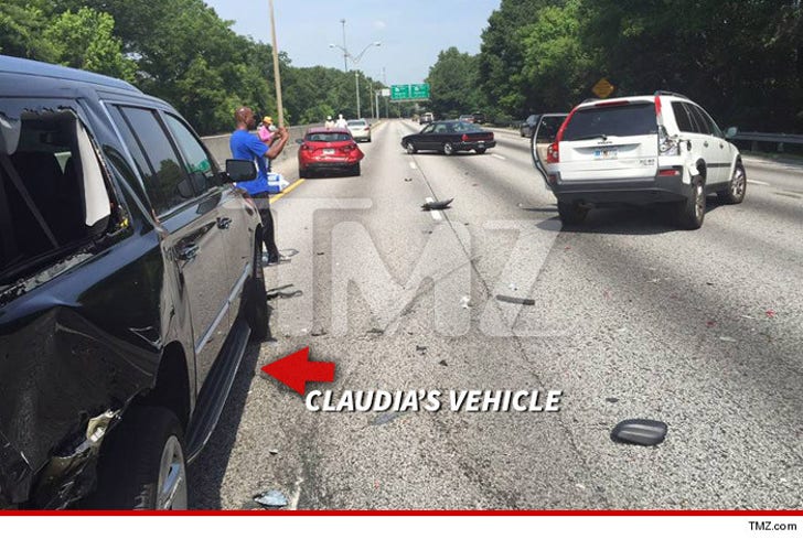 Claudia Jordan -- Injured in Six-Car Pileup PHOTO :: 0624-claudia-jordan-accident-wm-3