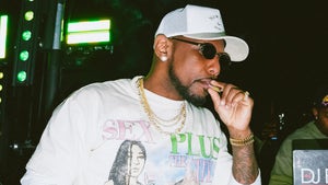 0909-Fabolous-Performing-Smoking-PRIMARY
