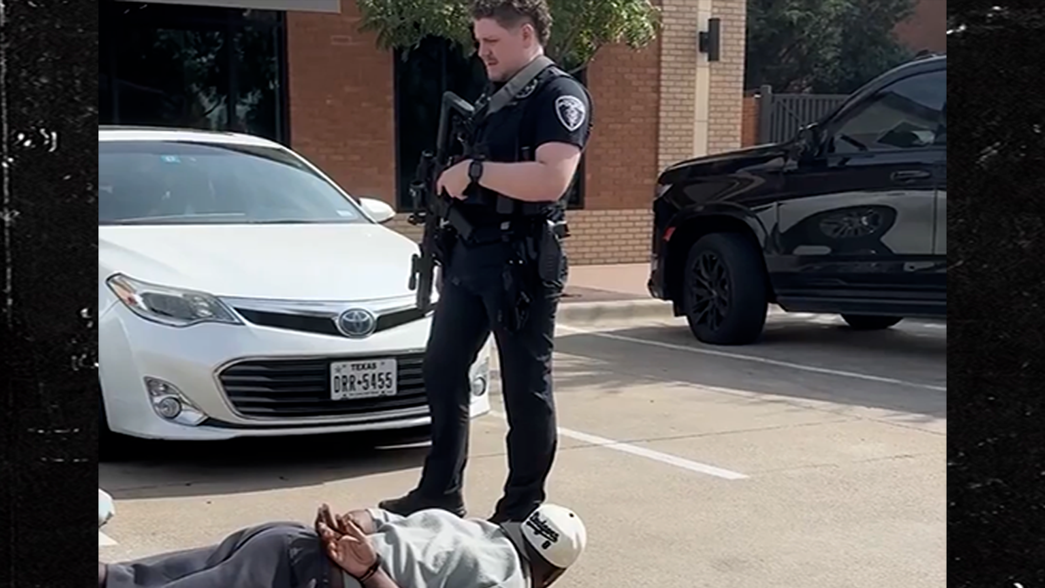 Ex-Cowboys Star Dez Bryant Claims Police Pointed Gun at Him in Front of Daughters