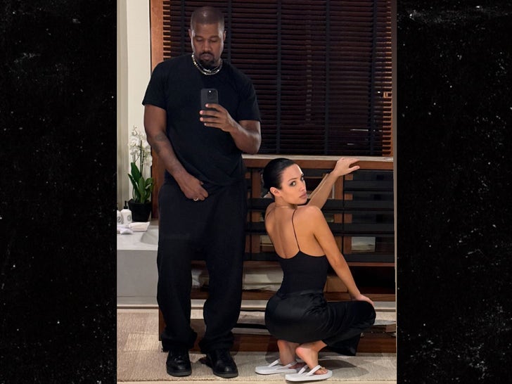 0102-kanye-west-bianca-sensori-seksi-selfie-cermin-foto-2025-utama-2