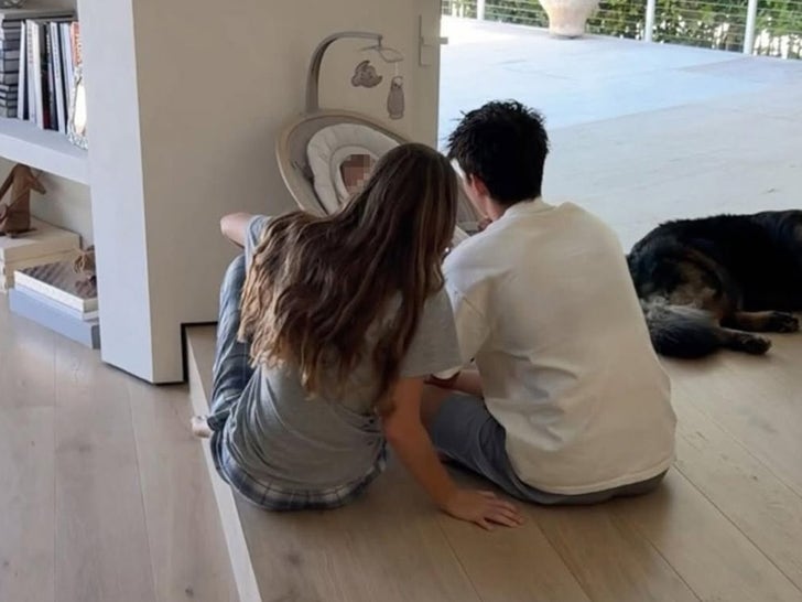 1231-Gisele-Bundchen-2025-Recap-Sub1