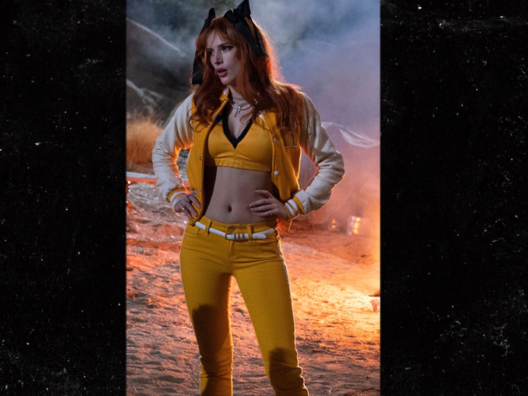 1027-Bella-Thorne-Chix-On-Netflix-reveal.