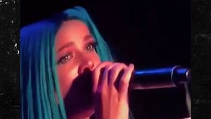 Halsey Breaks Down During Concert After Breakup with G-Eazy