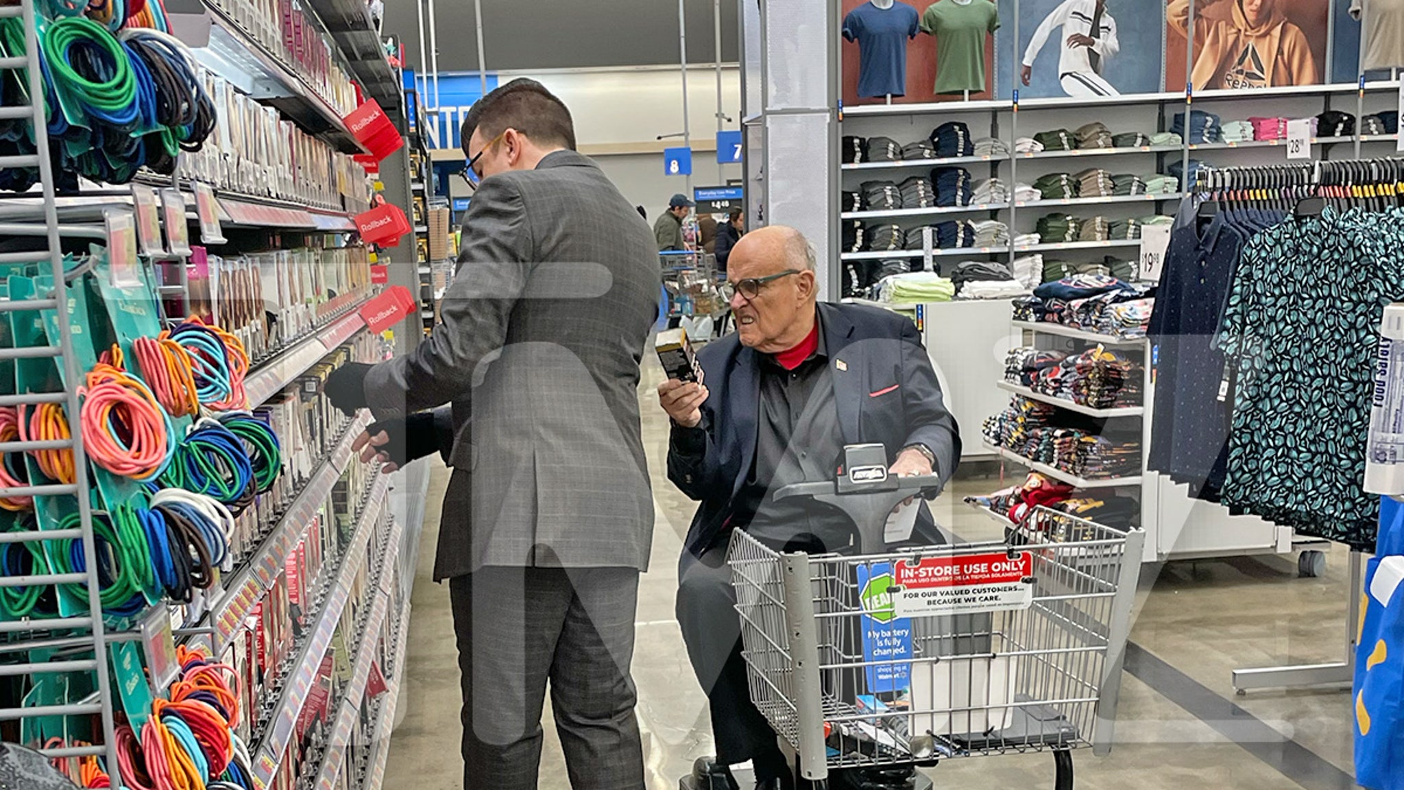 Rudy Giuliani Shops For Hair Dye at New Jersey Walmart