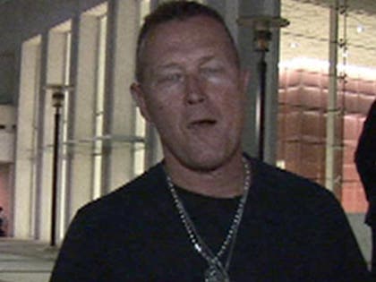 0118_Robert-Patrick_tmz