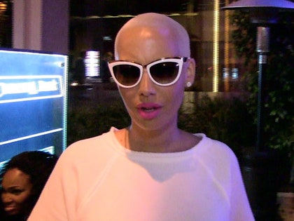 0129-amber-rose-tmz