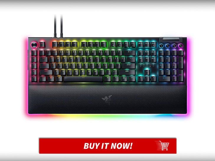 Razer-BlackWidow-V4-Pro-Wired-Mechanical-Keyboard-Gift-Guide-Gamer-Picks-MAIN