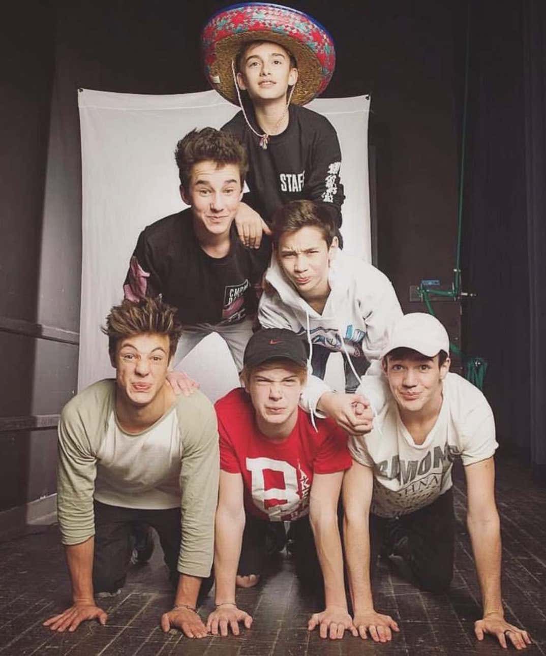 Johnny Orlando, Hunter Rowland, Brandon Rowland, Cameron Dallas, Blake Gray and Aaron Carpenter