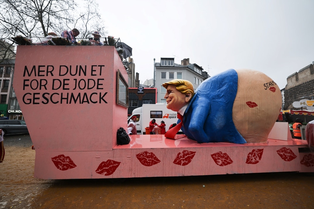 Donald Trump Jesus Christ Float 0