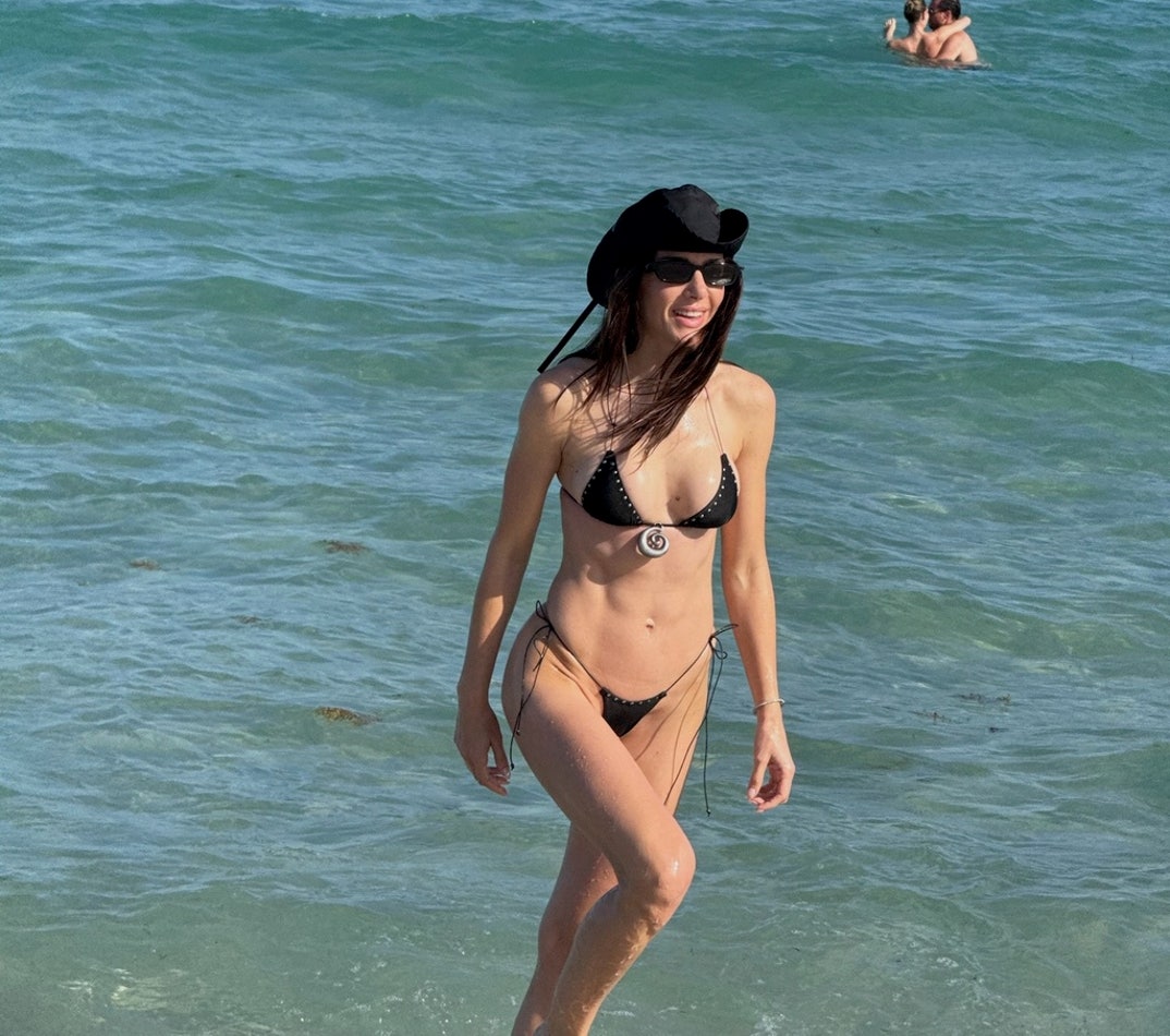 Valentina Ferrer Hot Shots 5
