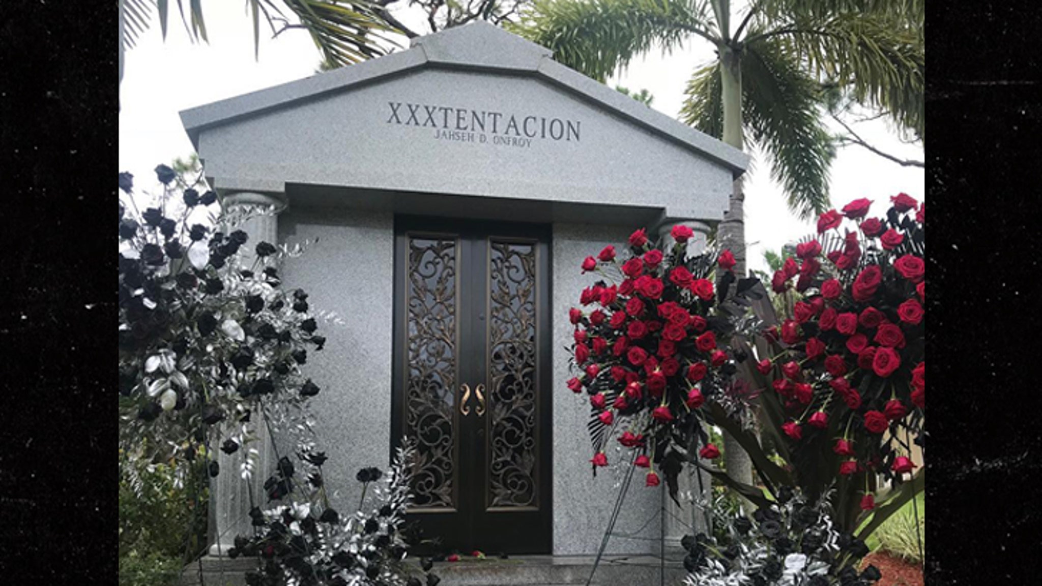 Xxtenations Grave Inside