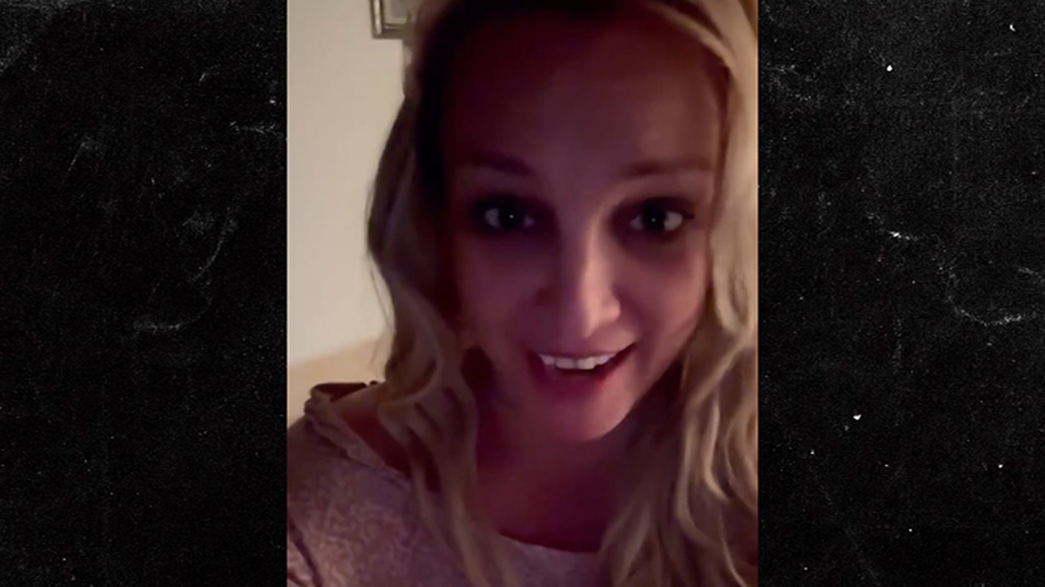 Britney Spears Says She’s Now 5 Years Old and Attending Kindergarten, Video