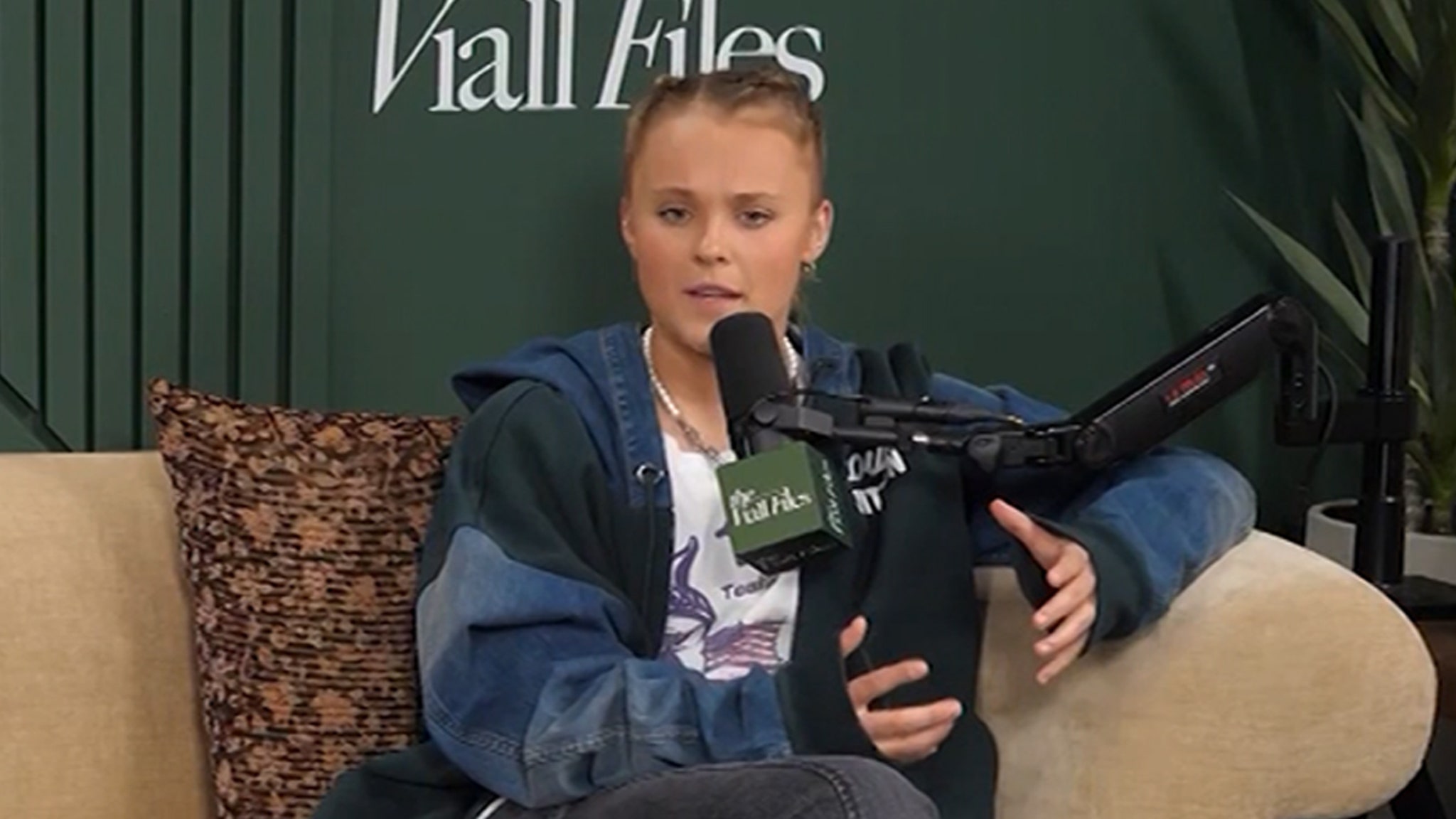 JoJo Siwa Discusses Whether Chris Hughes Was Reason Behind Kath Ebbs Split