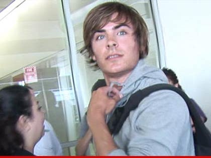 0327-efron-tmz-02