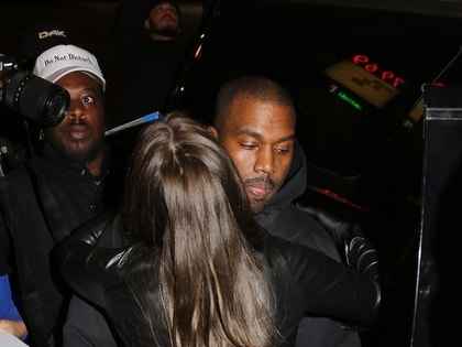 Kanye West Julia Fox PDA Hugging  Photos 0