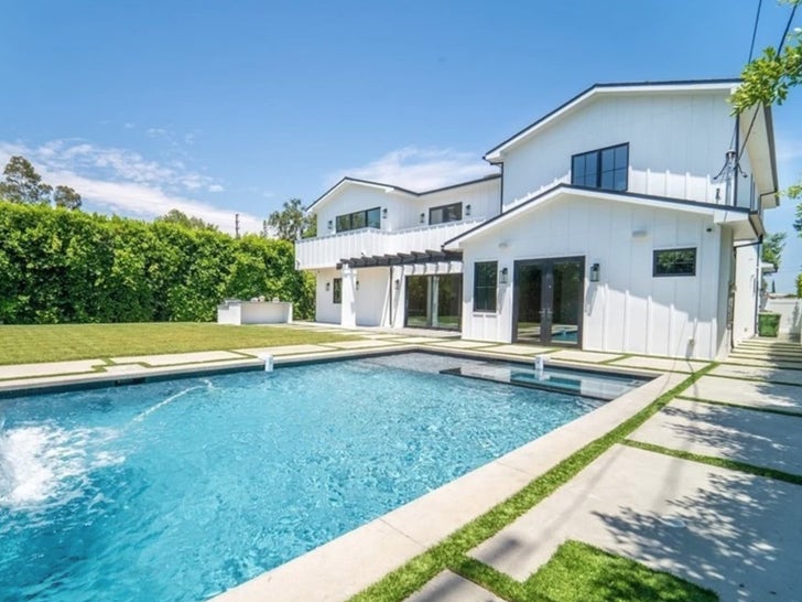 Jason Derulo Buys $3.6 Million L.A. Home