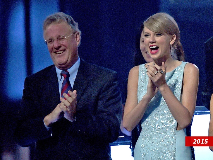 taylor swift scott swift sub getty swipe 3