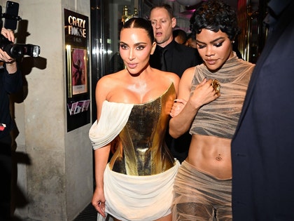 kim kardashian backgrid 1