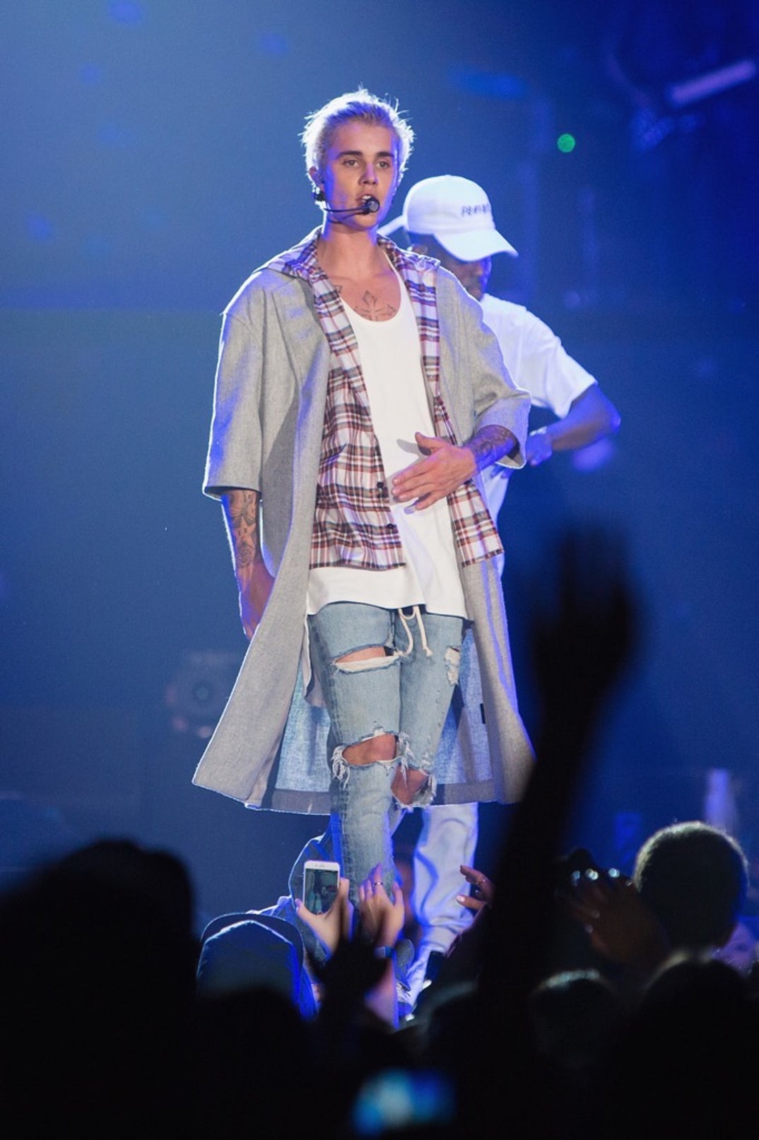 justin bieber performance photos-2-05
