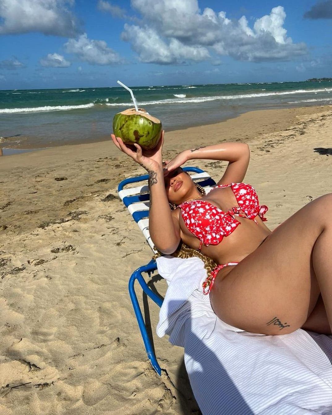 Bikini Babes To Drive You Coconuts!