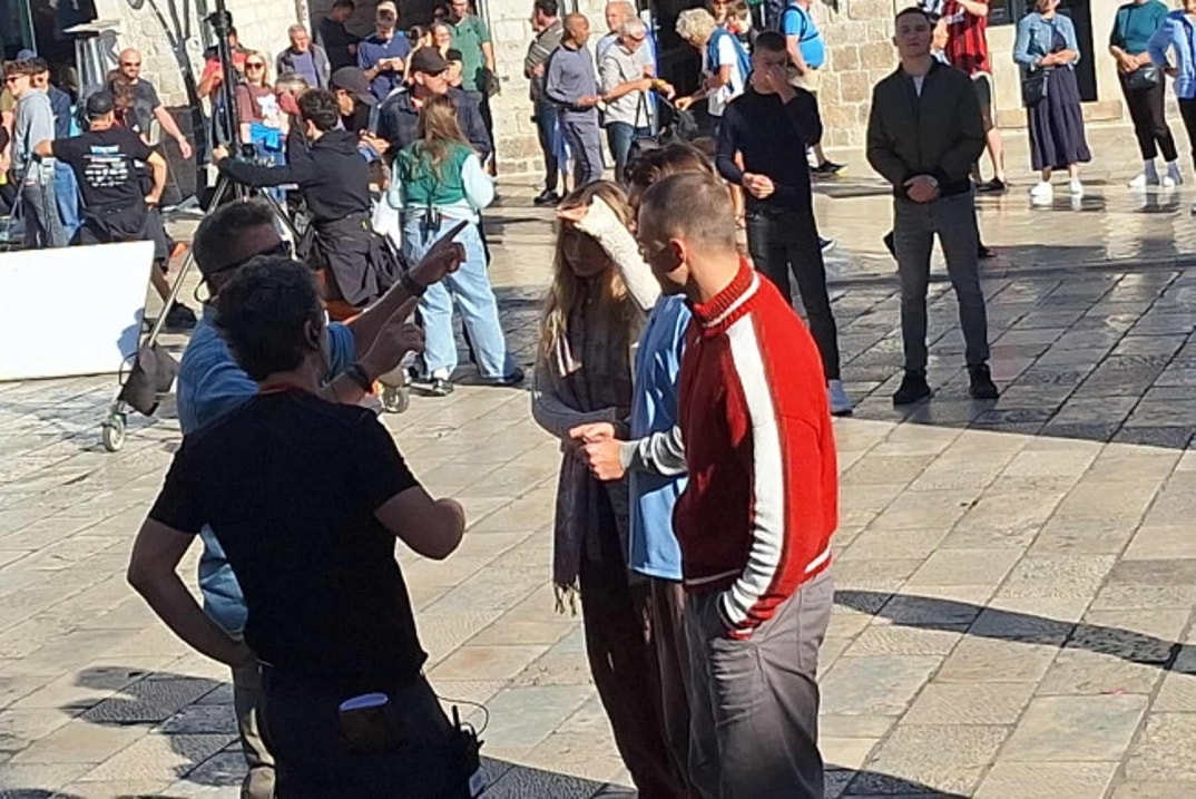 On Set of Outer Banks 0