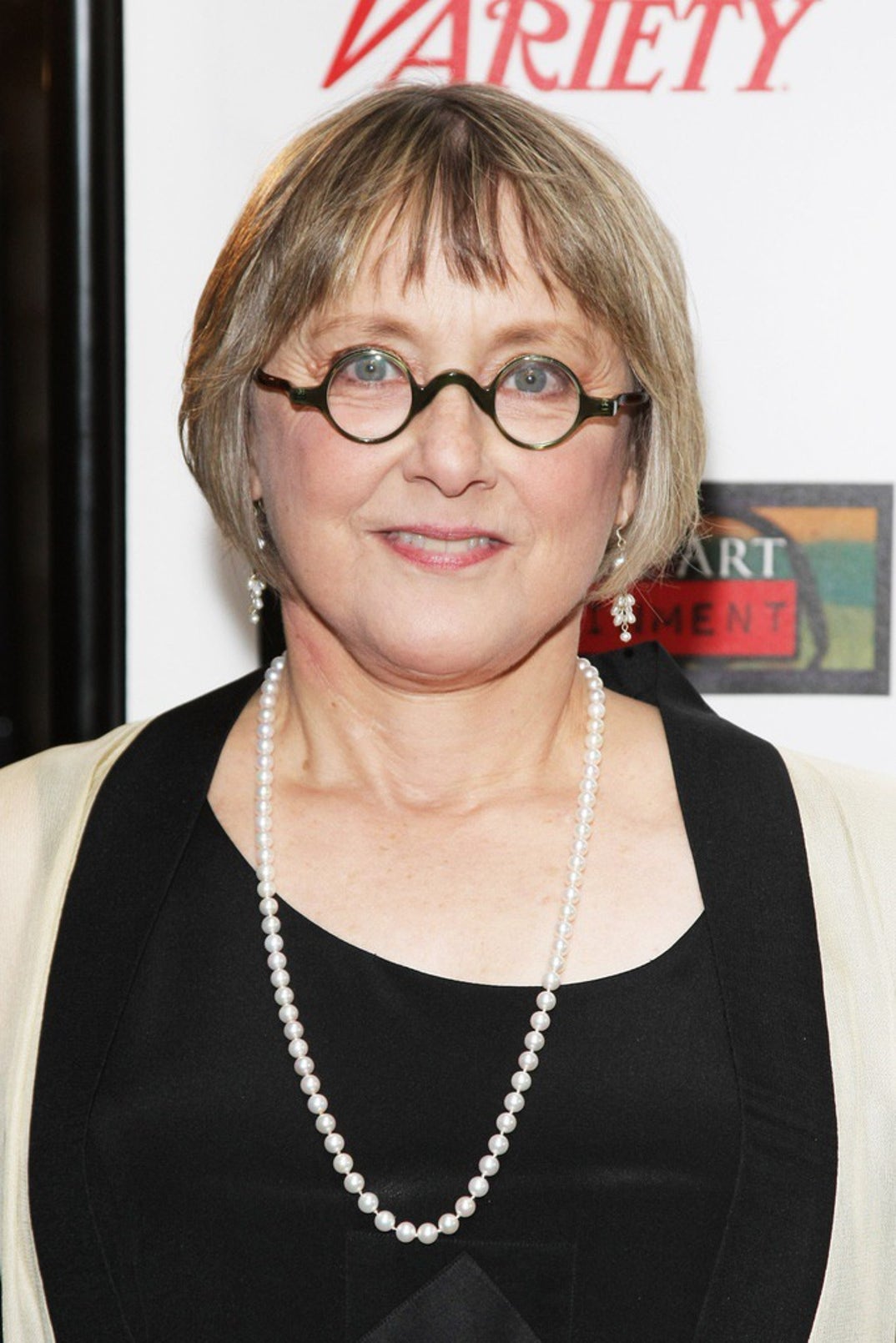 mary beth hurt 7